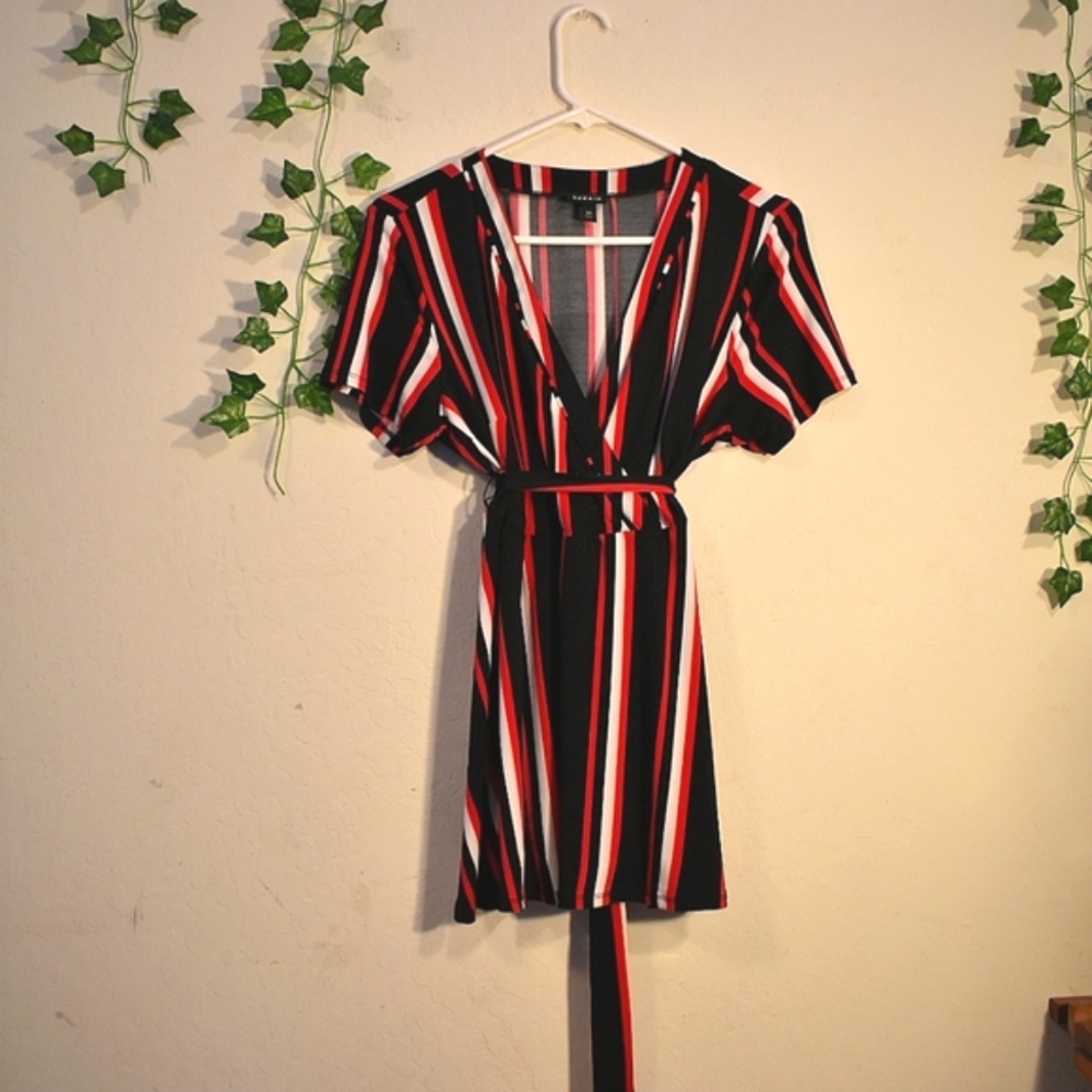 Torrid Black & Red Blouse | Striped | Size 00 | GUC